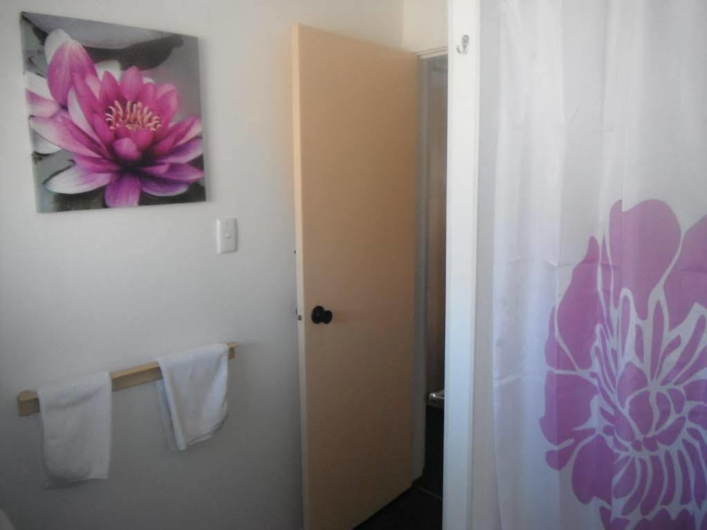 Avalon Motels Крайстчърч Екстериор снимка